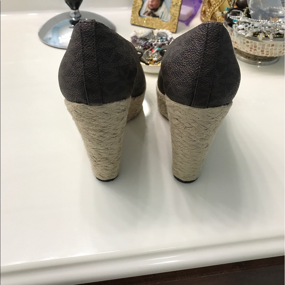 MICHAEL Michael Kors Brown Wedges - Picture 4 of 6